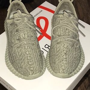 Yeezy Boost 350 women size 6 (men size 4) Moonrock